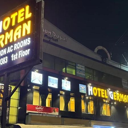 Hotel New German Ahmedabad Extérieur photo