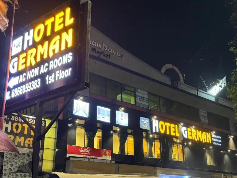 Hotel New German Ahmedabad Extérieur photo
